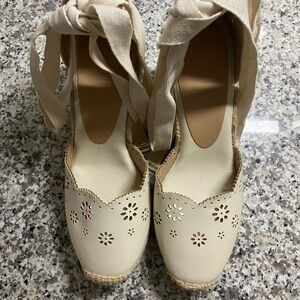 Elegant Cream Espadrille Wedges